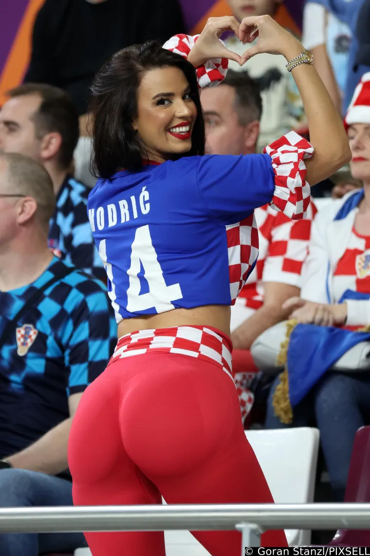 Ivana Knoll napravila show na tribinama: Ljudi nisu mogli doći k sebi kada su vidjeli &scaron;to izvodi sa stražnjicom