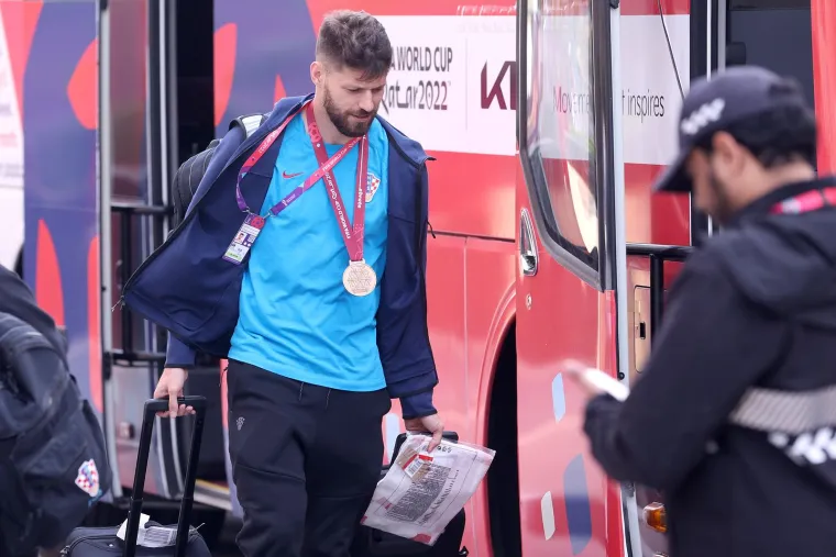 Rijetko kada ga vidimo vakvoga. Provjerite kako je izbornik Vatrenih Zlatko Dalić izgledao kada je napu&scaron;tao hotel u Kataru