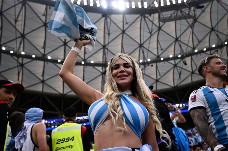 Staro, mlado i jo&scaron; nerođeno, svi su spremni: Donosimo navijačku atmosferu s velikog finala SP-a