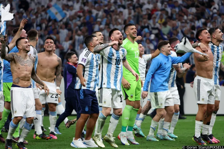 Kakve emotivne scene! Pogledajte kako su Argentinci nakon najluđeg finala proslavili svjetski naslov