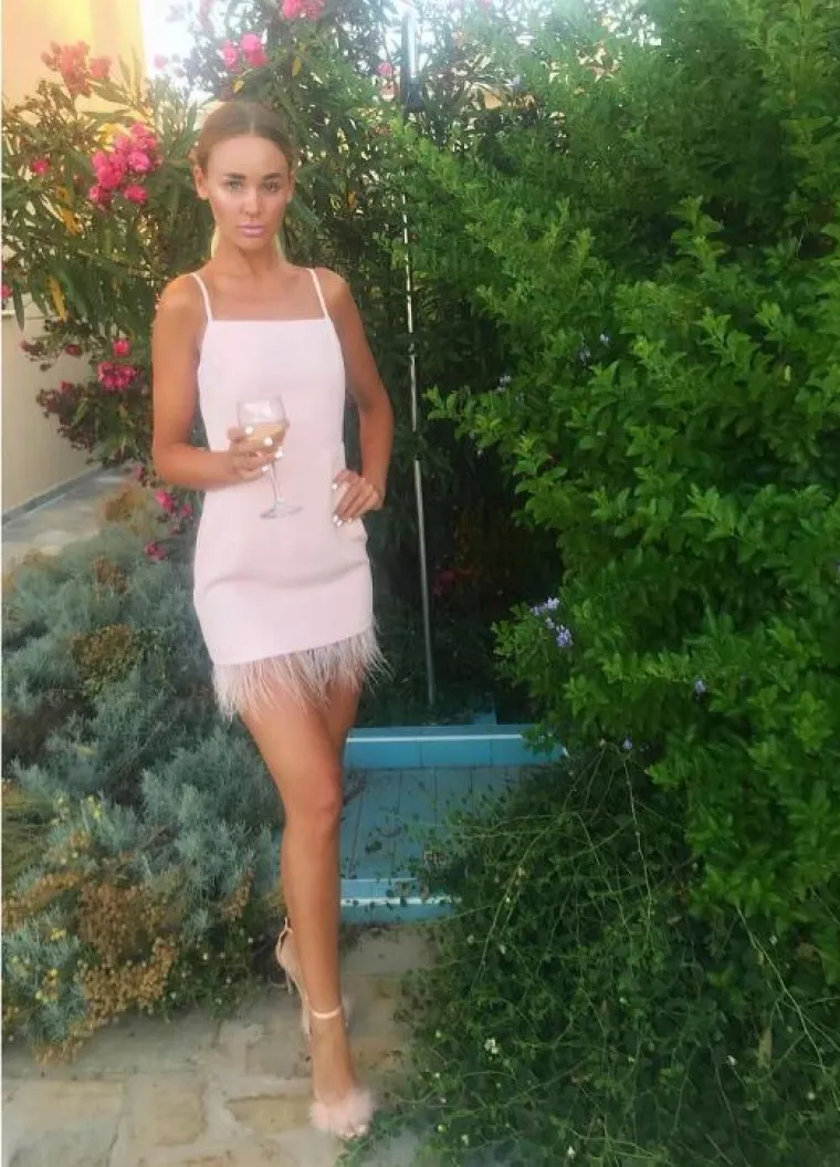 Kelly, koja je slobodna posljednje tri godine, je rekla: &quot;To je 100 posto zapisano u zvijezdama. Stvarno se molim da postoji druga serija jer sam se odlično provela i jedva čekam da netko drugi doživi ono što sam ja doživjela. Uživala sam u svakom trenutku.&quot;