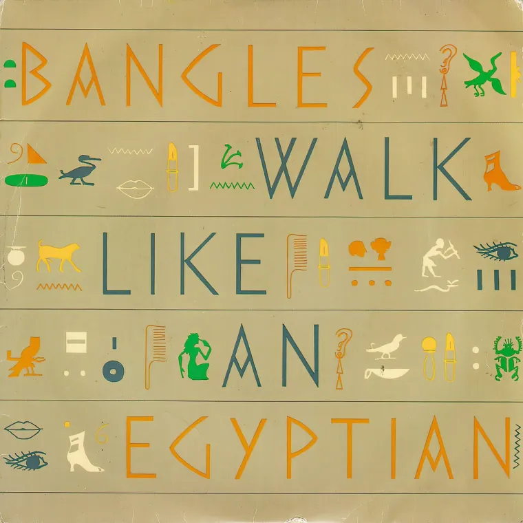 The Bangles su plasirali 1986. pjesmu Walk Like An Egyptian koja je postala apsolutni hit u SAD-u, ali i diljem svijeta. Osvojili su nekoliko MTV-evih nagrada, a u desetljećima koja su uslijedila mnogi su pjevači obradili ovaj svevremenski hit.