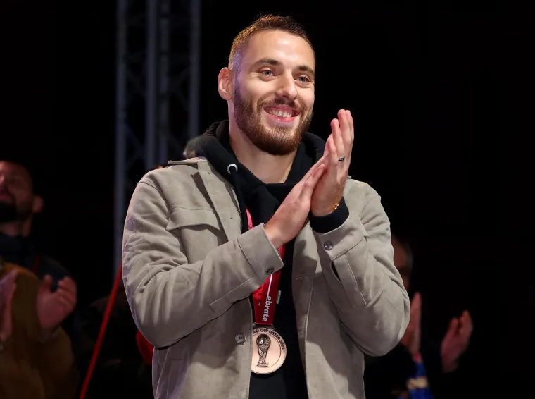 Split erumpirao: Vatreni se popeli na pozornicu, pogledajte atmosferu