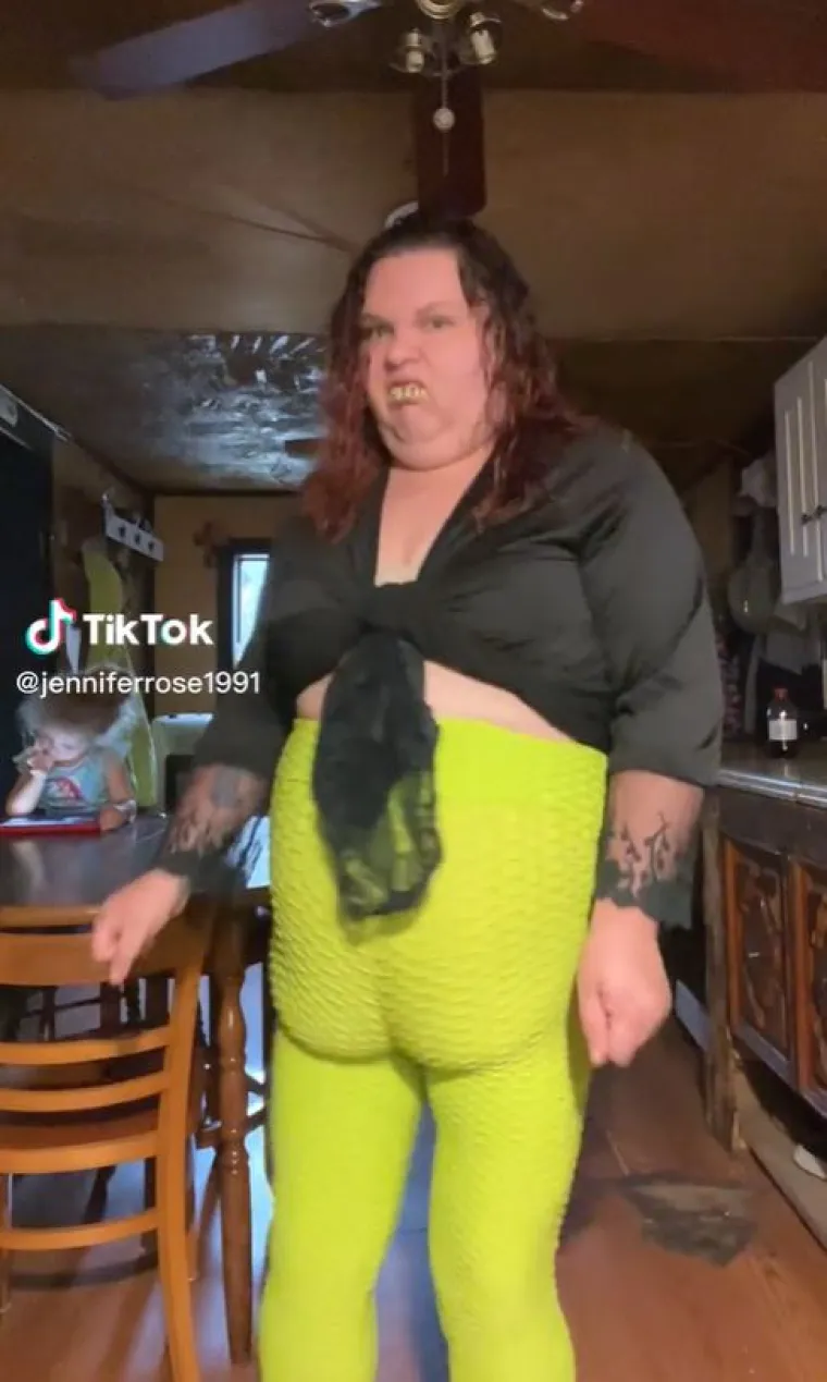 Jennifer je na svom TikTok profilu poručila: “Ženama koje se žale da im je stražnjica prevelika ili premala. Barem ih nemate dvije.&quot;