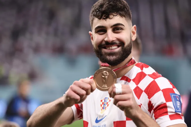 Jo&scaron;ko Gvardiol - RB Leipzig -> Manchester City - 90 milijuna eura