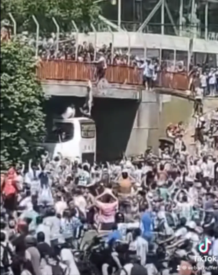 Neredi zasjenili slavlje: Pogledajte kako izgleda devastirana prijestolnica Argentine