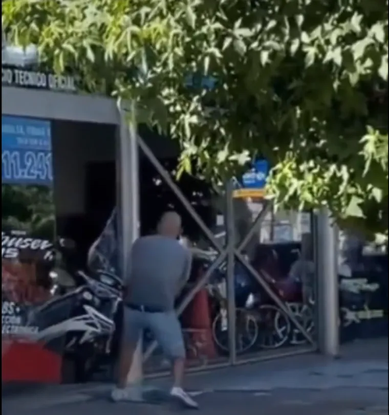 Neredi zasjenili slavlje: Pogledajte kako izgleda devastirana prijestolnica Argentine