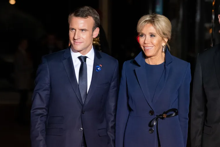 Kći Brigitte Macron Tiphaine Auzière prvi je put javno progovorila o romansi svoje majke i tinejdžera Emmanuela Macrona u dokumentarcu koji se emitirao 2018. godine.