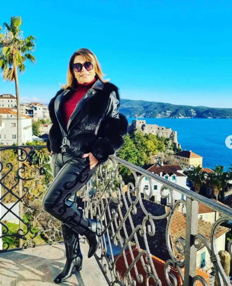 Neda Ukraden je i sa 72 najseksi baka Balkana: Ove godine nije izlazila iz uskih krpica, donosimo sva njena top izdanja