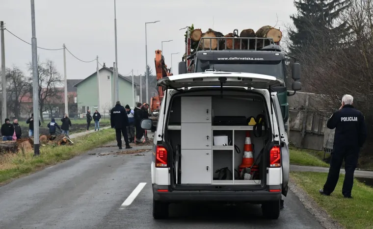 Stra&scaron;ni prozori nakon nesreće u Slavoniji: Sudar kamiona i tegljača
