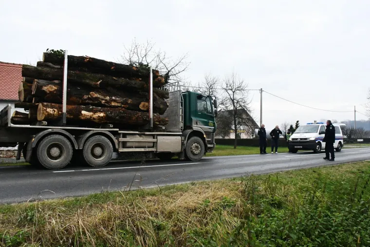 Stra&scaron;ni prozori nakon nesreće u Slavoniji: Sudar kamiona i tegljača