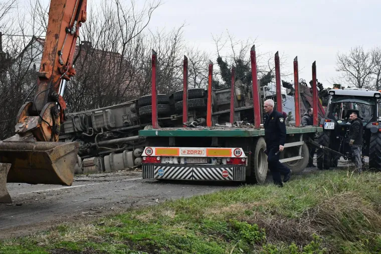 Stra&scaron;ni prozori nakon nesreće u Slavoniji: Sudar kamiona i tegljača