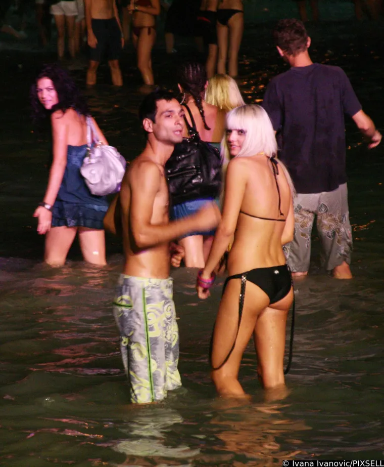 Nitko kao Ella Dvornik! Mama Danijela otkrila kako joj je mala &scaron;efica 'pokvarila' planove s Dinom: 'Ostavilo me u rodili&scaron;tu, a ja sam htjela...'