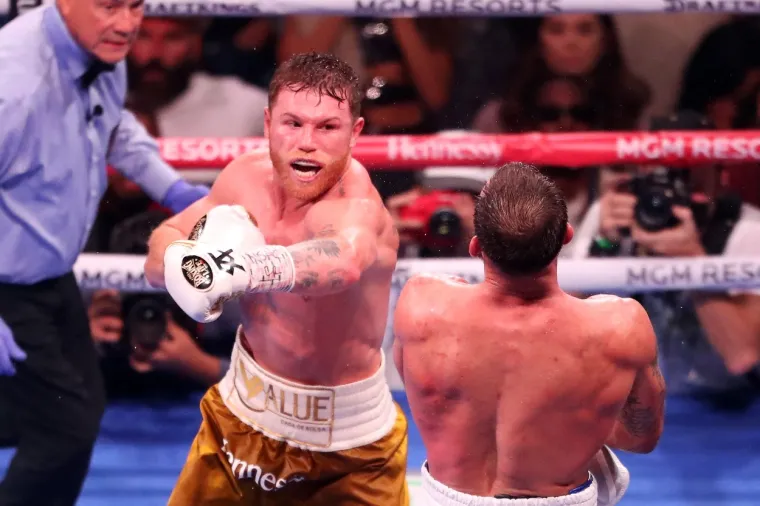 Novi poredak: 'Monstrum' prodrmao boksački svijet iz temelja, ni&scaron;ta vi&scaron;e nije isto; 'Senzacionalan je, raste iz dana u dan'