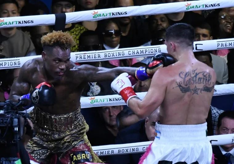 Novi poredak: 'Monstrum' prodrmao boksački svijet iz temelja, ni&scaron;ta vi&scaron;e nije isto; 'Senzacionalan je, raste iz dana u dan'