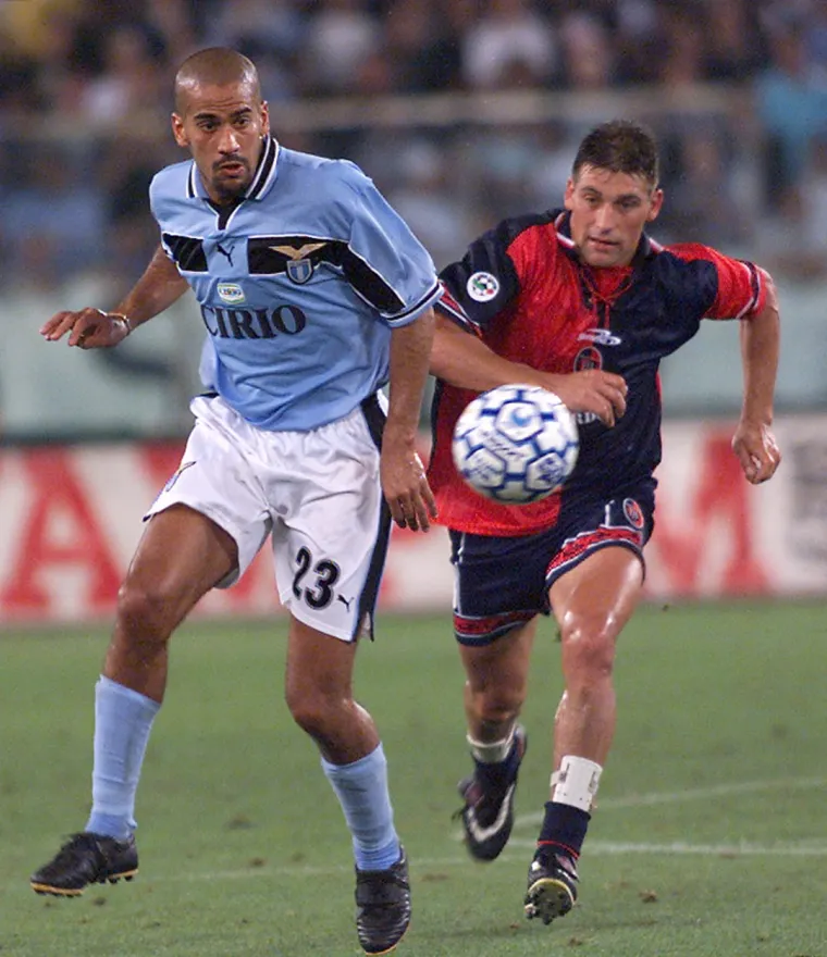 Preminuo nogometa&scaron; kojeg je Zidane smatrao najtalentiranijim: Uni&scaron;tili ga alkohol, kocka i žene; 'Imam 39 godina, a pijem već 30 godina'