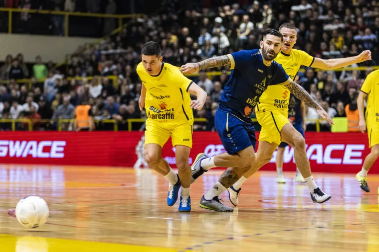 Marko Livaja glavna zvijezda turnira Četiri kafića: Proma&scaron;io penal ali u&scaron;ao u finale