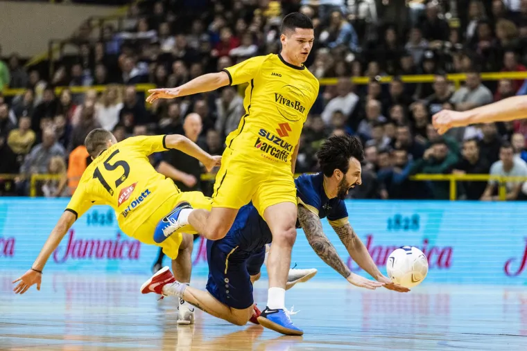 Marko Livaja glavna zvijezda turnira Četiri kafića: Proma&scaron;io penal ali u&scaron;ao u finale