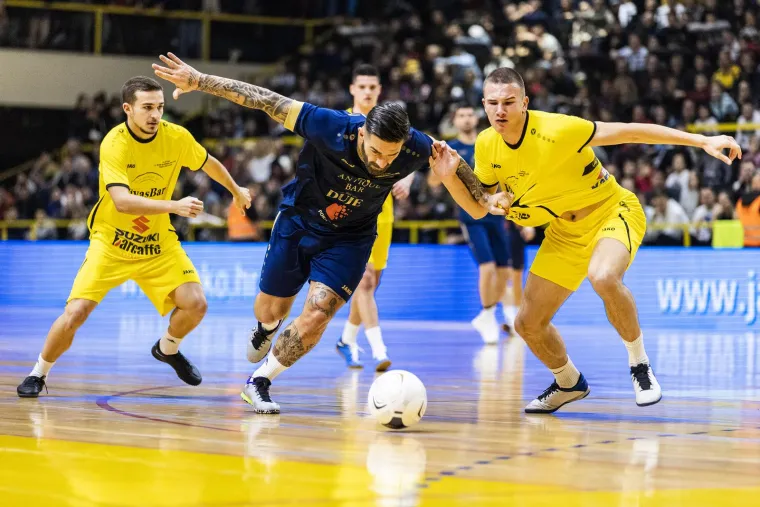 Marko Livaja glavna zvijezda turnira Četiri kafića: Proma&scaron;io penal ali u&scaron;ao u finale