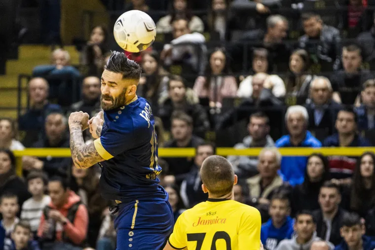 Marko Livaja glavna zvijezda turnira Četiri kafića: Proma&scaron;io penal ali u&scaron;ao u finale