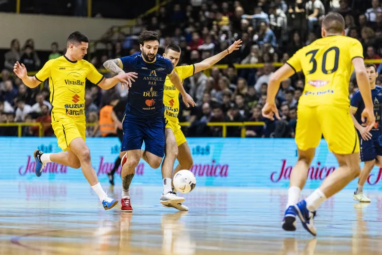 Marko Livaja glavna zvijezda turnira Četiri kafića: Proma&scaron;io penal ali u&scaron;ao u finale