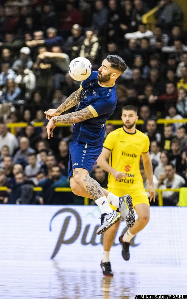 Pogledajte kako Marko Livaja igra na turniru 'Četiri kafića': Promašio je kazneni udarac i ispao