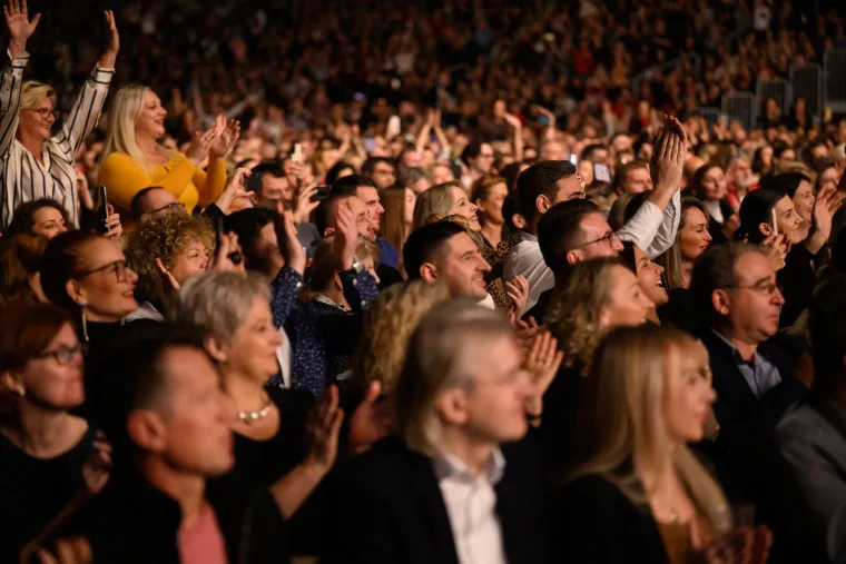 Zdravko Čolić održao spektakularan koncert u Areni Zagreb: Pogledajte prizore od kojih zastaje srce