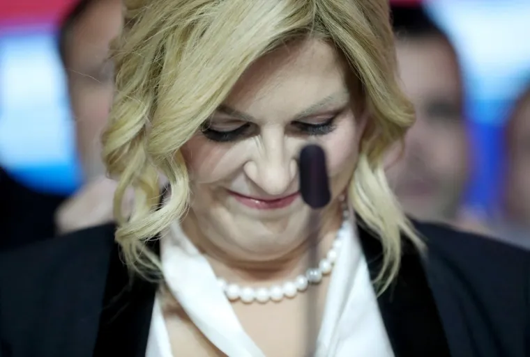 Ovo je Kolinda danas, a sjećate li se kako je izgledala u doba kad se nije odvajala od Sanadera? Mnogi će se iznenaditi