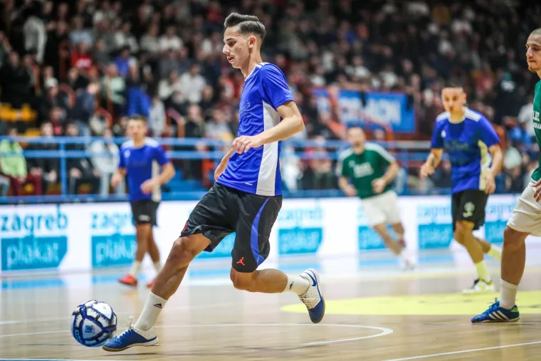 Prava purgerska fe&scaron;ta: Pogledajte najbolje trenutke '&Scaron;tefanja' na ovogodi&scaron;njoj Kutiji &scaron;ibica