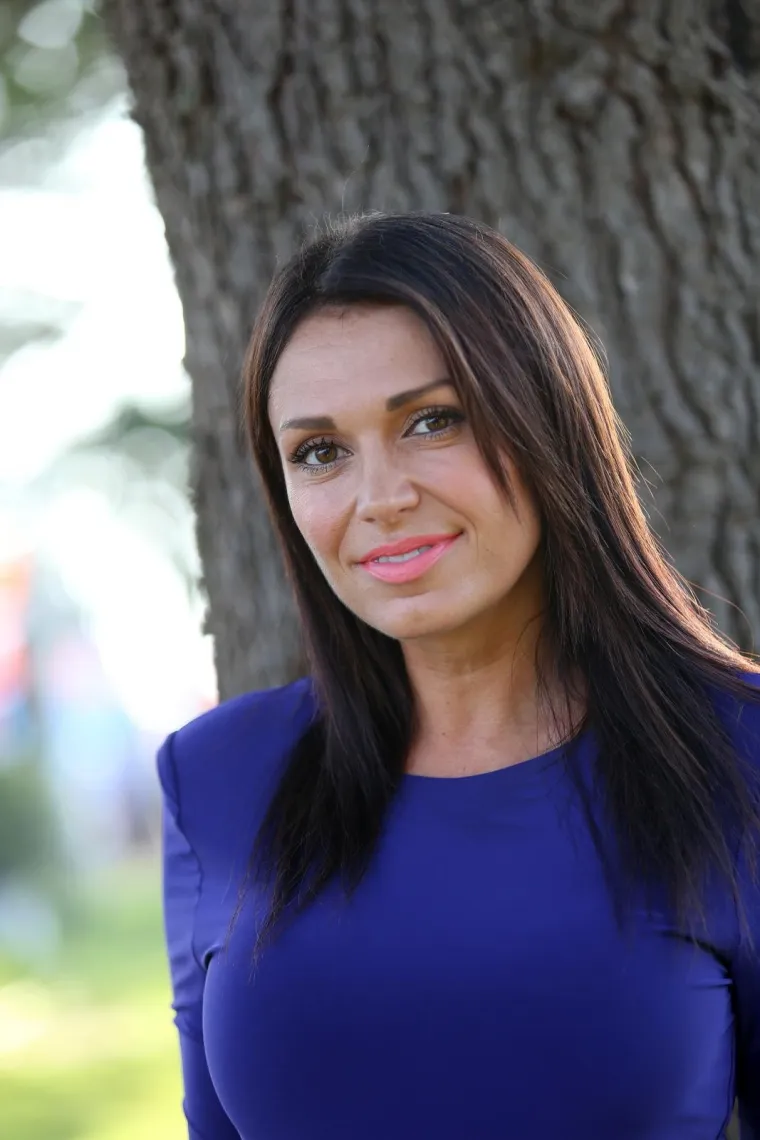 Naša najljepša sportska novinarka Mila Horvat se pojavila na pozornici i ukrala svu pažnju