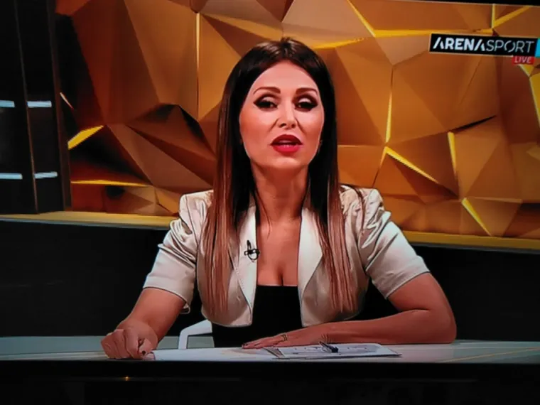 Naša najljepša sportska novinarka Mila Horvat se pojavila na pozornici i ukrala svu pažnju