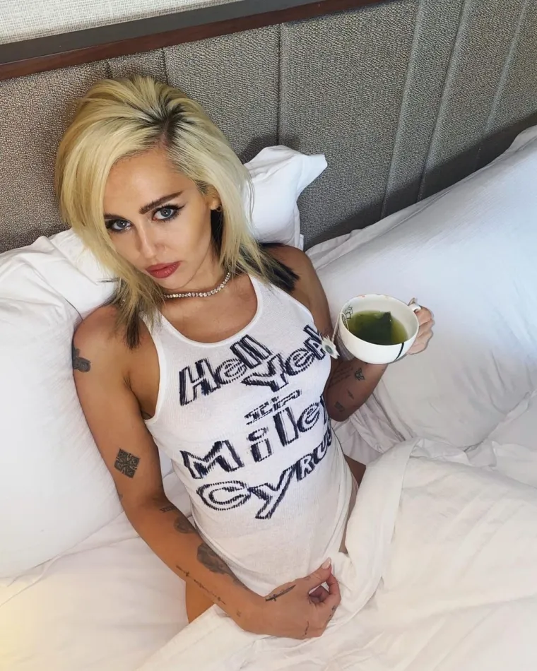 Miley Cyrus: Pravo ime joj je Destiny Hope Cyrus. 