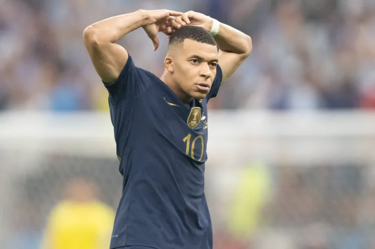 Kylian Mbappe - 180.milijuna eura