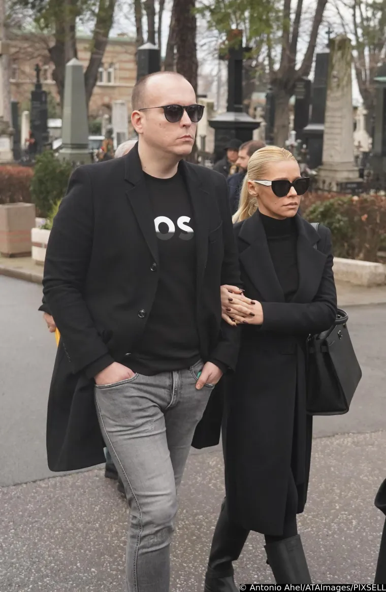 Pokopan sin Marine Tucaković: Na posljednji oproštaj stigli su i Dara Bubamara, Saša Matić, Nataša Bekvalac...
