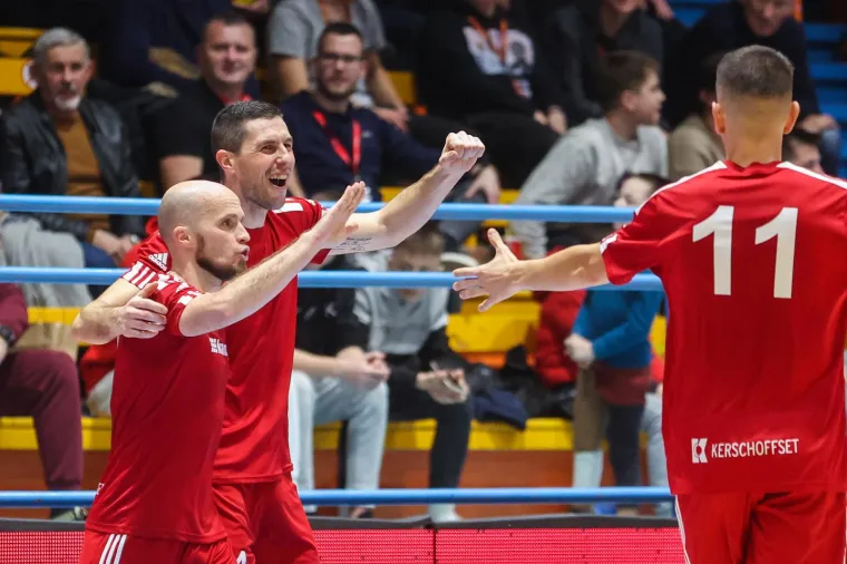 Imali dva gola razlike pa 30 sekundi prije kraja primili autogol za izjednačenje, a onda ispali na penale