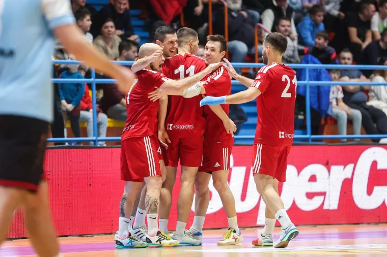 Imali dva gola razlike pa 30 sekundi prije kraja primili autogol za izjednačenje, a onda ispali na penale