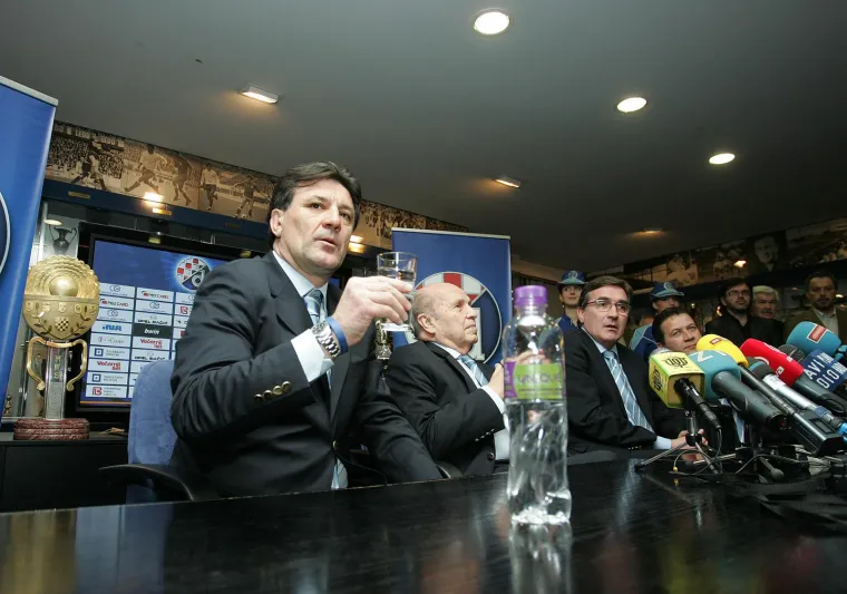 Kad sam bio mlađan lovac ja: Zdravko Mamić je prije 15 godina uz čovjeka koji mu danas okreće leđa objavio veliku vijest o Modriću