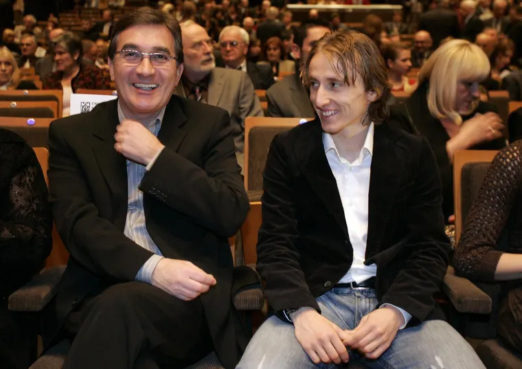 Kad sam bio mlađan lovac ja: Zdravko Mamić je prije 15 godina uz čovjeka koji mu danas okreće leđa objavio veliku vijest o Modriću