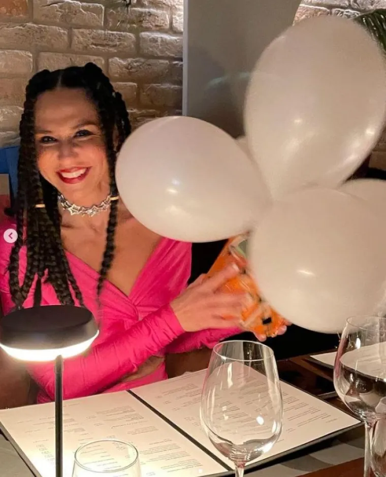 Kotromanić cijeli mjesec slavi rođendan, i to uvijek u kombinacijama u kojima se samo ona usudi osvanuti u gradu