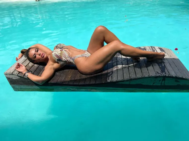 Cris Galera se proslavila nakon što se udala sama za sebe, a zatim se i razvela kada je konačno pronašla ljubav s nekim.