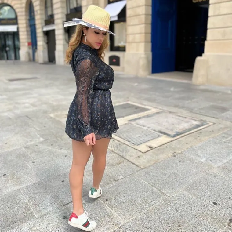 Seks- bomba je prethodno izjavila: &quot;Želim zamoliti Djeda Mraza da svima i meni donese uspjeh, zdravlje i puno radosti. Ali također želim veću guzu ove nove godine.&quot;
