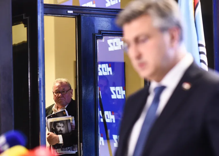 Premijer Andrej Plenković nakon sjednice &scaron;ireg Predsjedni&scaron;tva HDZ-a