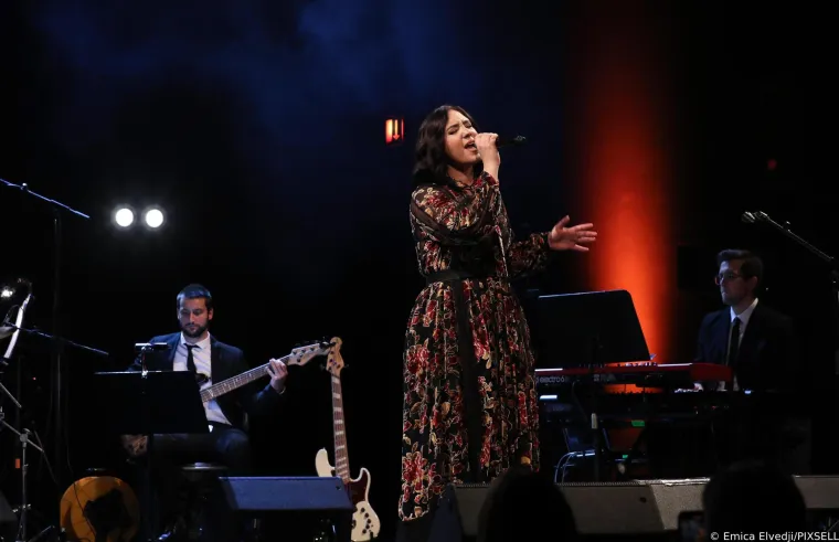 Na poznatoj pozornici sinoć se izredalo mno&scaron;tvo zvijezda, ali svi su gledali u Vannu i njezine nevjerojatne noge