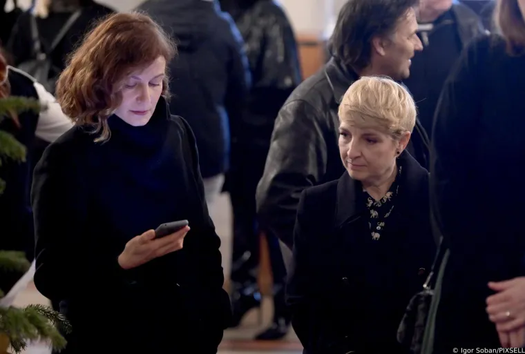 Supruga i kći neutje&scaron;ne, a i legende estrade te&scaron;ko se opra&scaron;taju od Massima: 'Uhvatili smo se smisla i besmisla...'