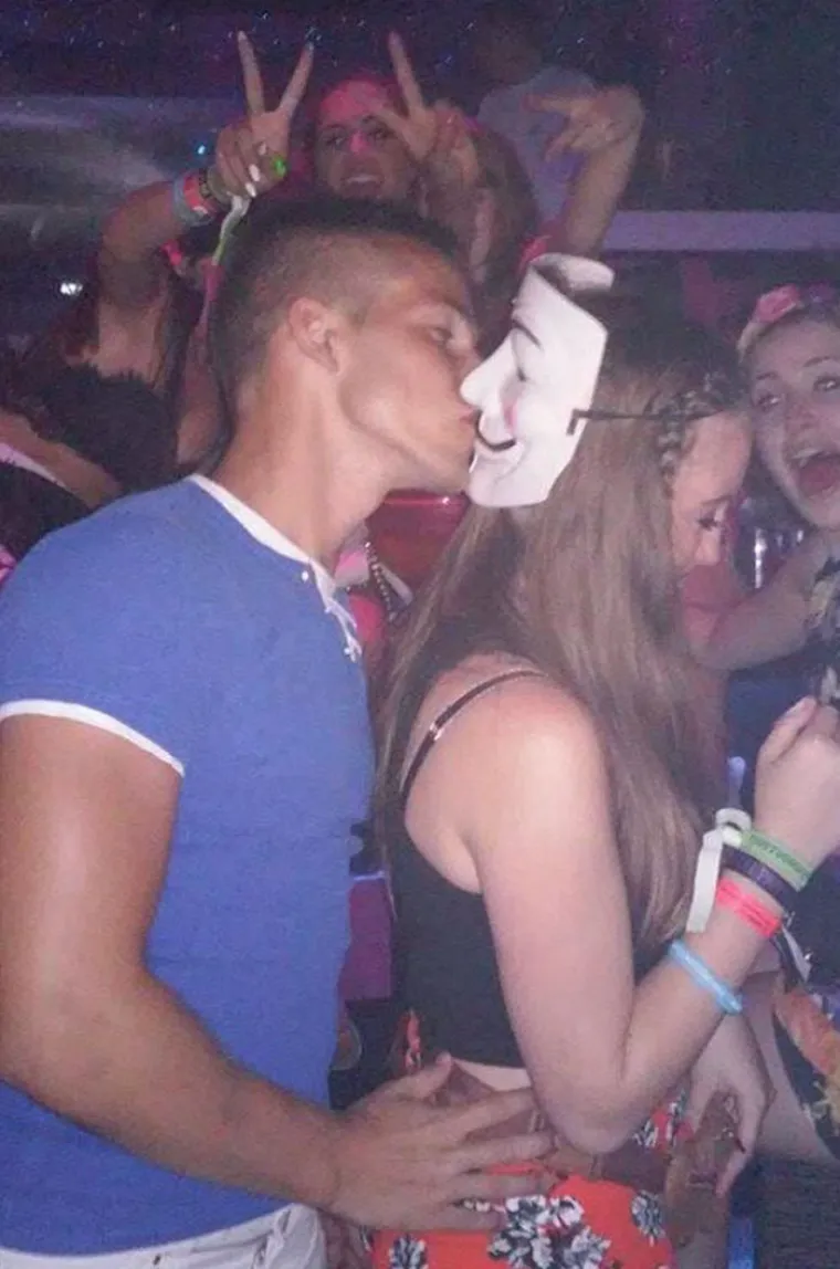Gdje čekati Novu? Samo neka je što dalje od njih! i danas u klubovima prepričavaju što su izveli u suradnji s alkoholom