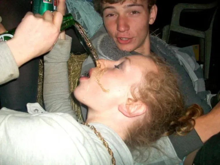 Gdje čekati Novu? Samo neka je &scaron;to dalje od njih! i danas u klubovima prepričavaju &scaron;to su izveli u suradnji s alkoholom