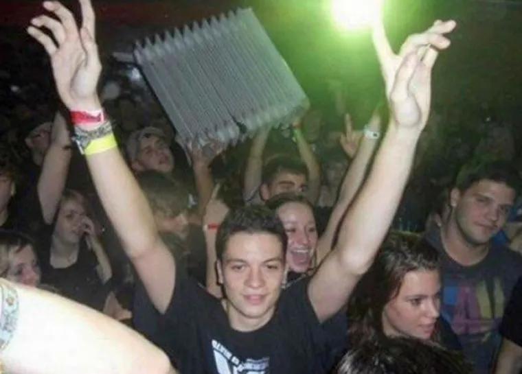 Gdje čekati Novu? Samo neka je &scaron;to dalje od njih! i danas u klubovima prepričavaju &scaron;to su izveli u suradnji s alkoholom