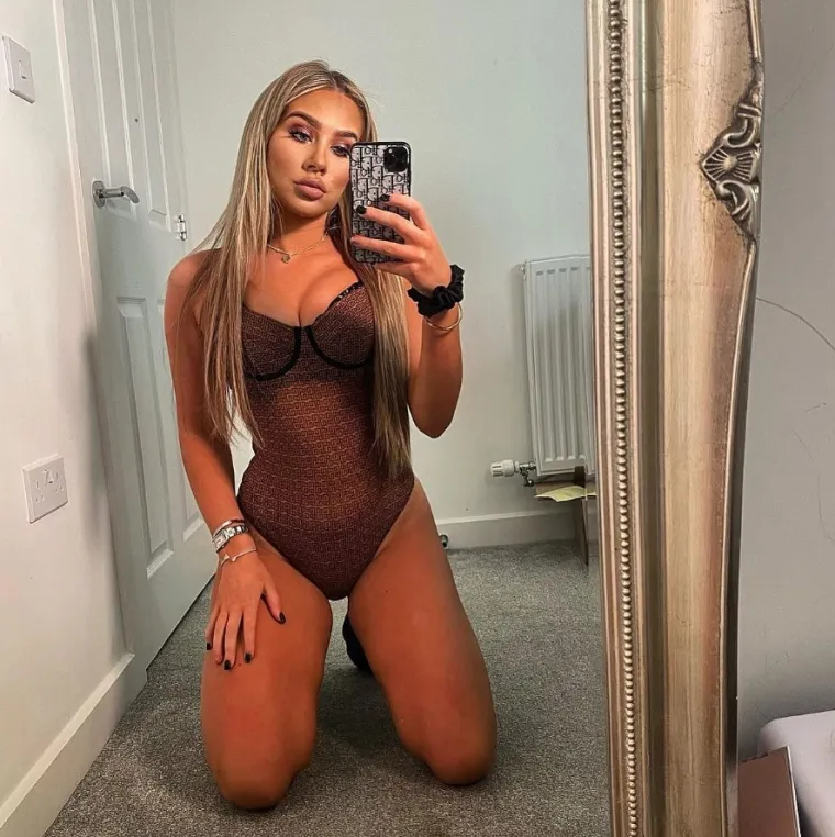 Prelijepa nogometa&scaron;ica obukla preseksi bikini i zapalila Instagram, fanovi ne mogu doći sebi