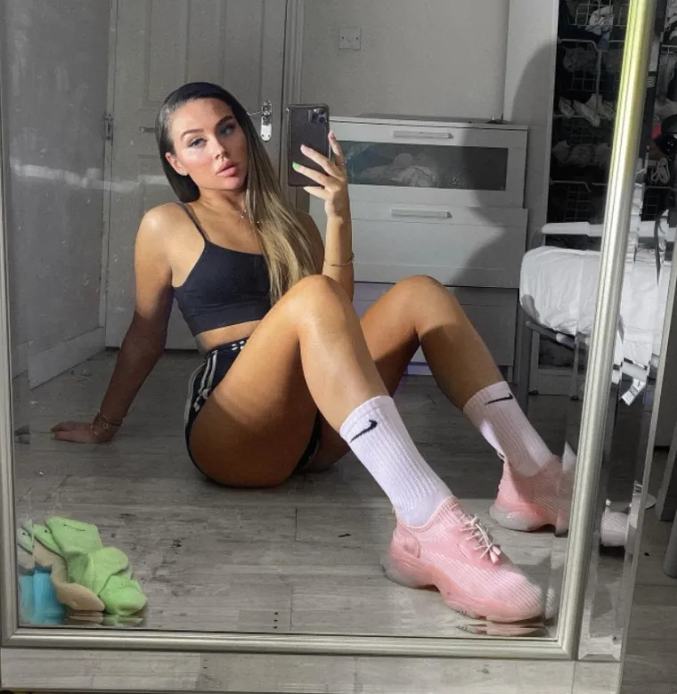 Prelijepa nogometa&scaron;ica obukla preseksi bikini i zapalila Instagram, fanovi ne mogu doći sebi