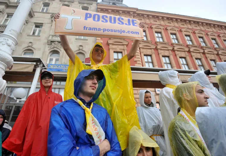 Zagreb je prije 11 godina dočekao Benedikta XVI: Pola milijuna s njim je molilo na hipodromu
